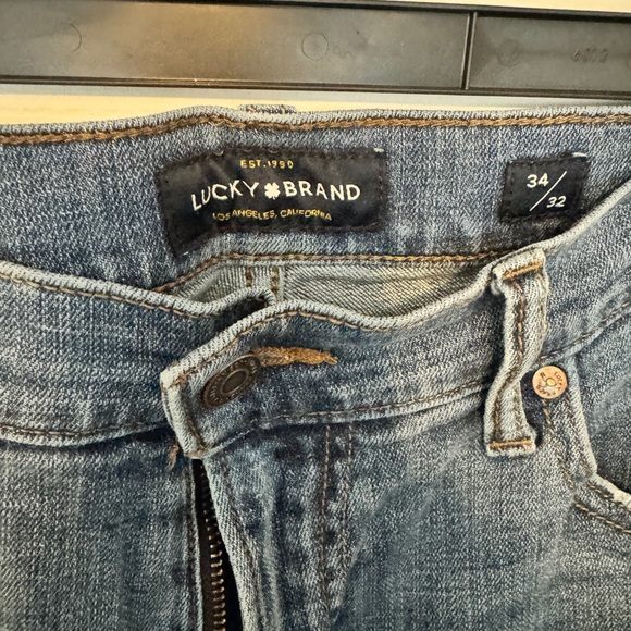 Lucky Brand 221 Original Straight Leg Light Wash Blue Jeans Men’s 34 x 32 - Picture 3 of 6